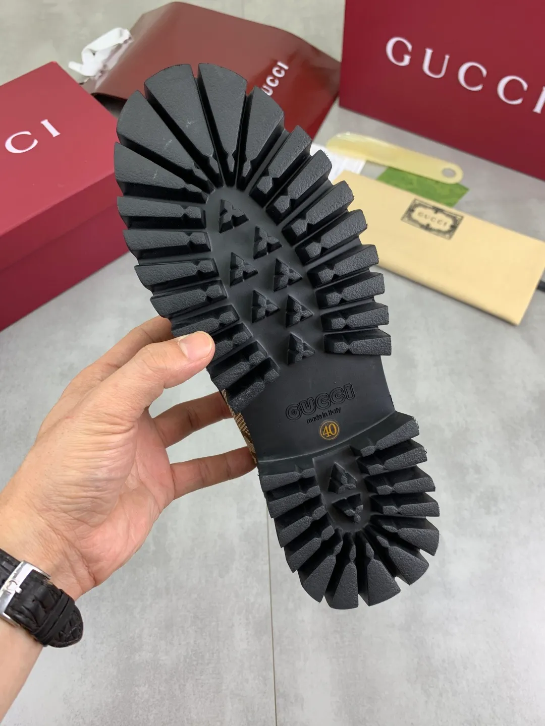 Men's Men's Shoes💰P440💰[New Style] Gucci lazy slip-on couple 🧑‍🤝‍🧑 best selection of leather shoes (Gucci) official website latest Gucci lazy 🎁 leather shoes, hot style 💥 style is simple and elegant, exclusive for trendy men. Unique official website latest brand original double G pressure Floral elements 👑 Original Gucci decoration, fashionable and elegant, original calf leather with double G denim ✅ Fully imported soft sheepskin lining, official website designated wear-resistant, rubber business outsole, classic model taken in person 🎬 Size: 36-46 Various colors available